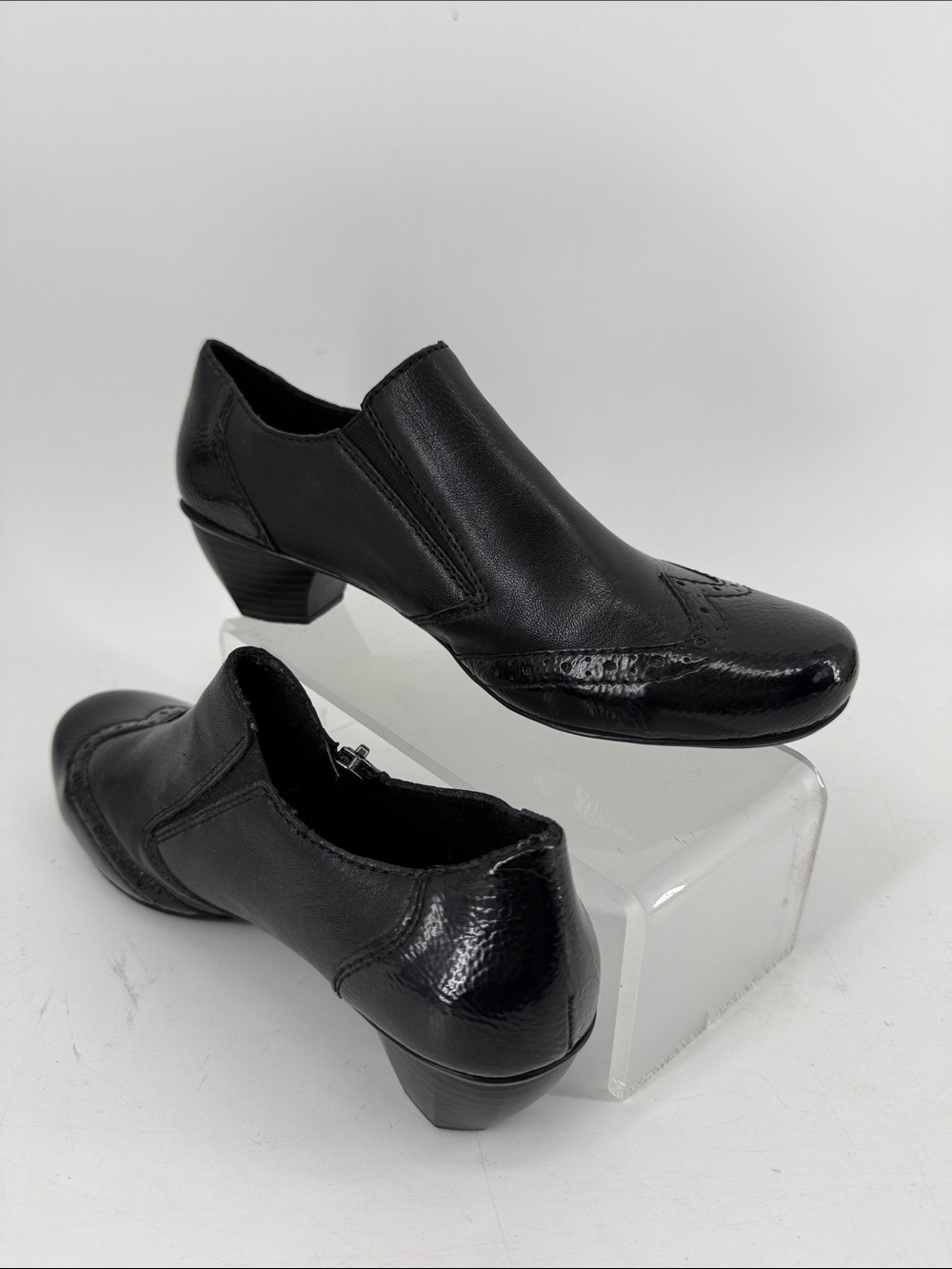 RIEKER Women's Black Low Heel Slip-On Dress Shoes